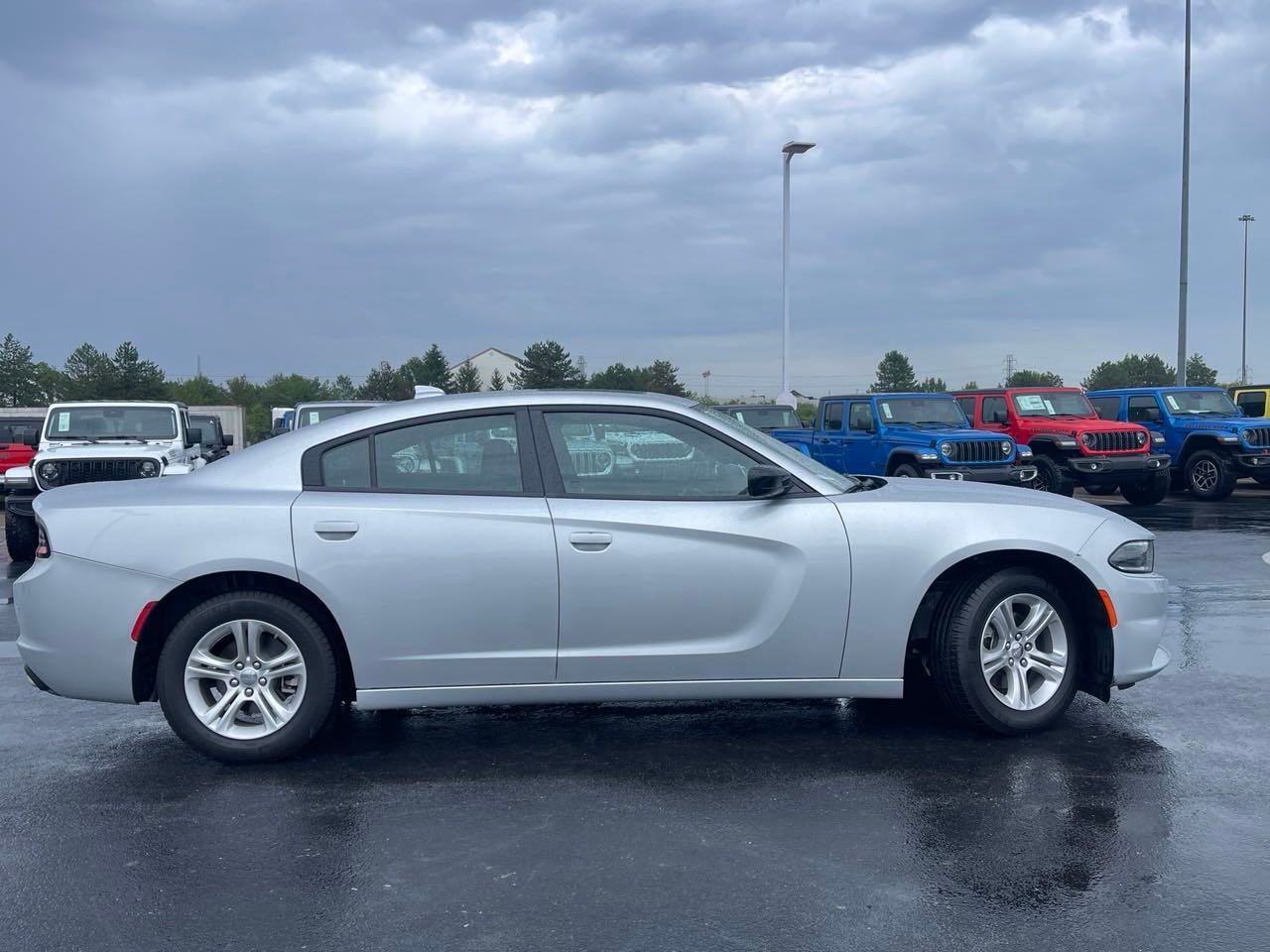 2023 Dodge Charger SXT 2