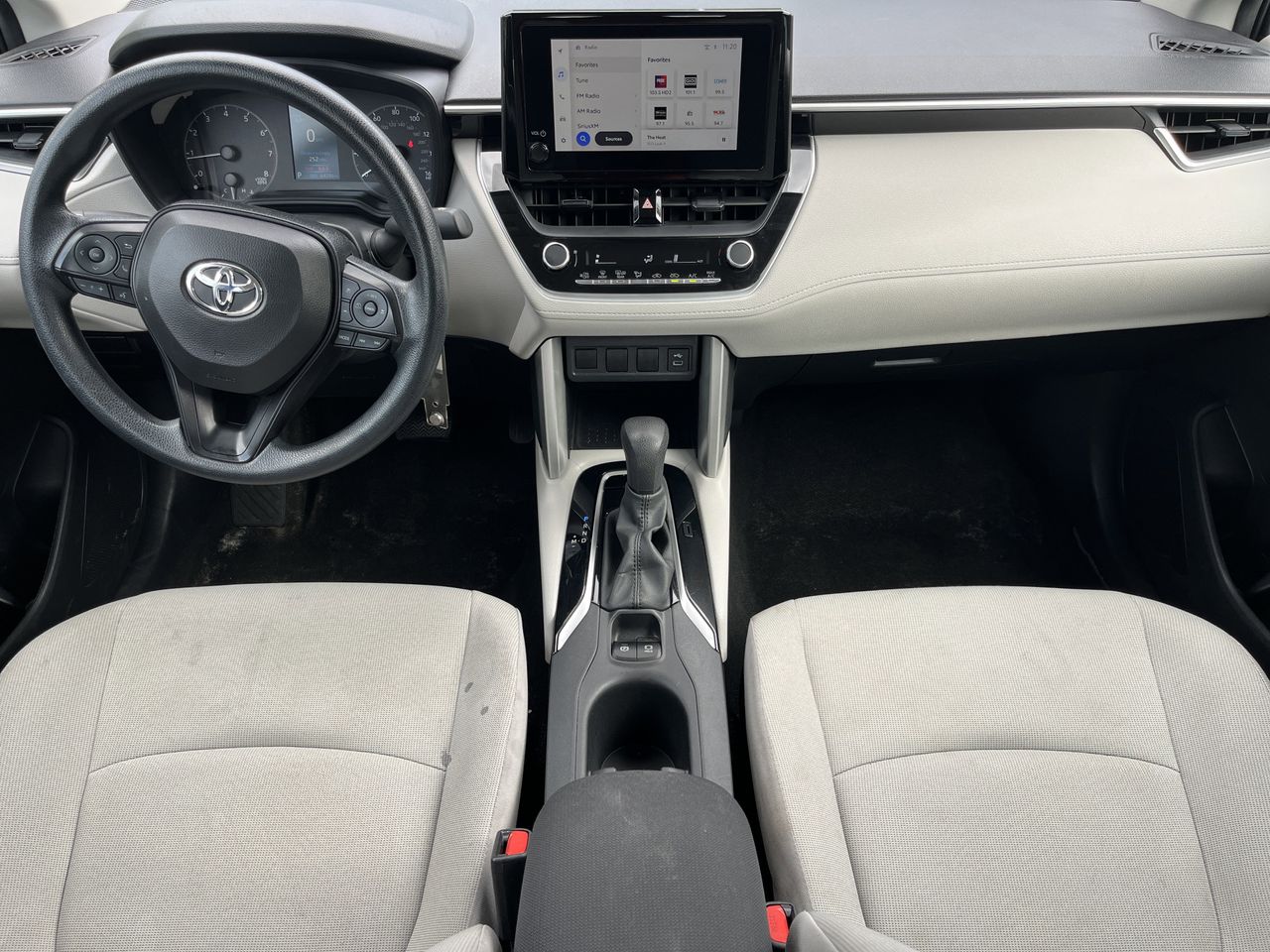 View vehicle photo 2