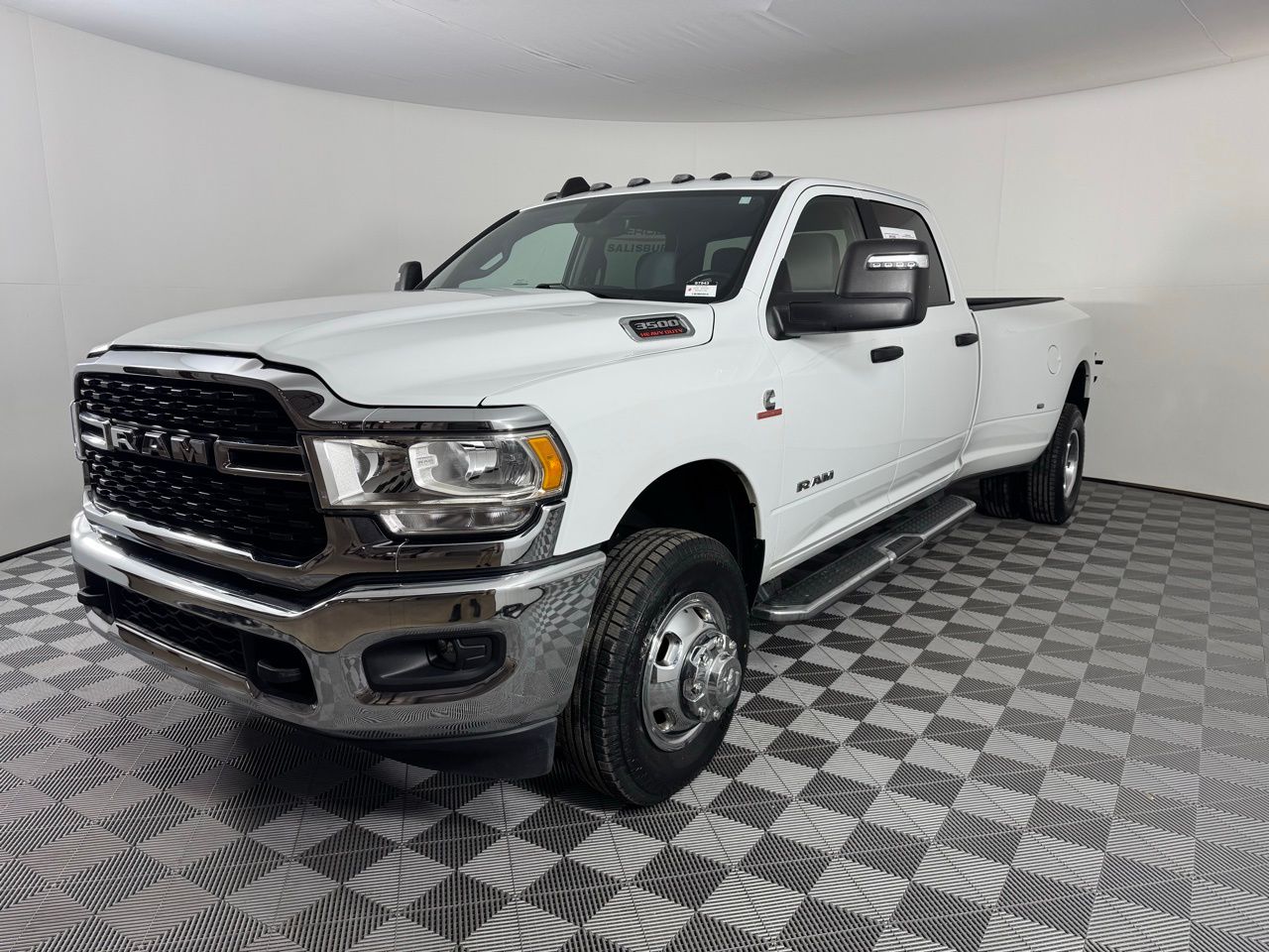 2024 RAM 3500 Big Horn Crew Cab LB DRW 4WD