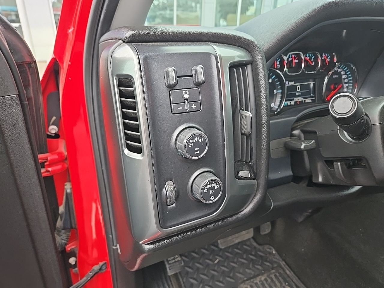 2018 Chevrolet Silverado 1500 LT 6