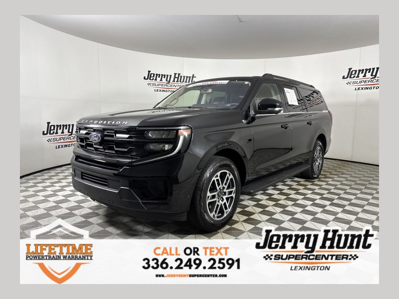 Black Metallic 2025 Ford Expedition SUV / Crossover Four-Wheel Drive Automatic