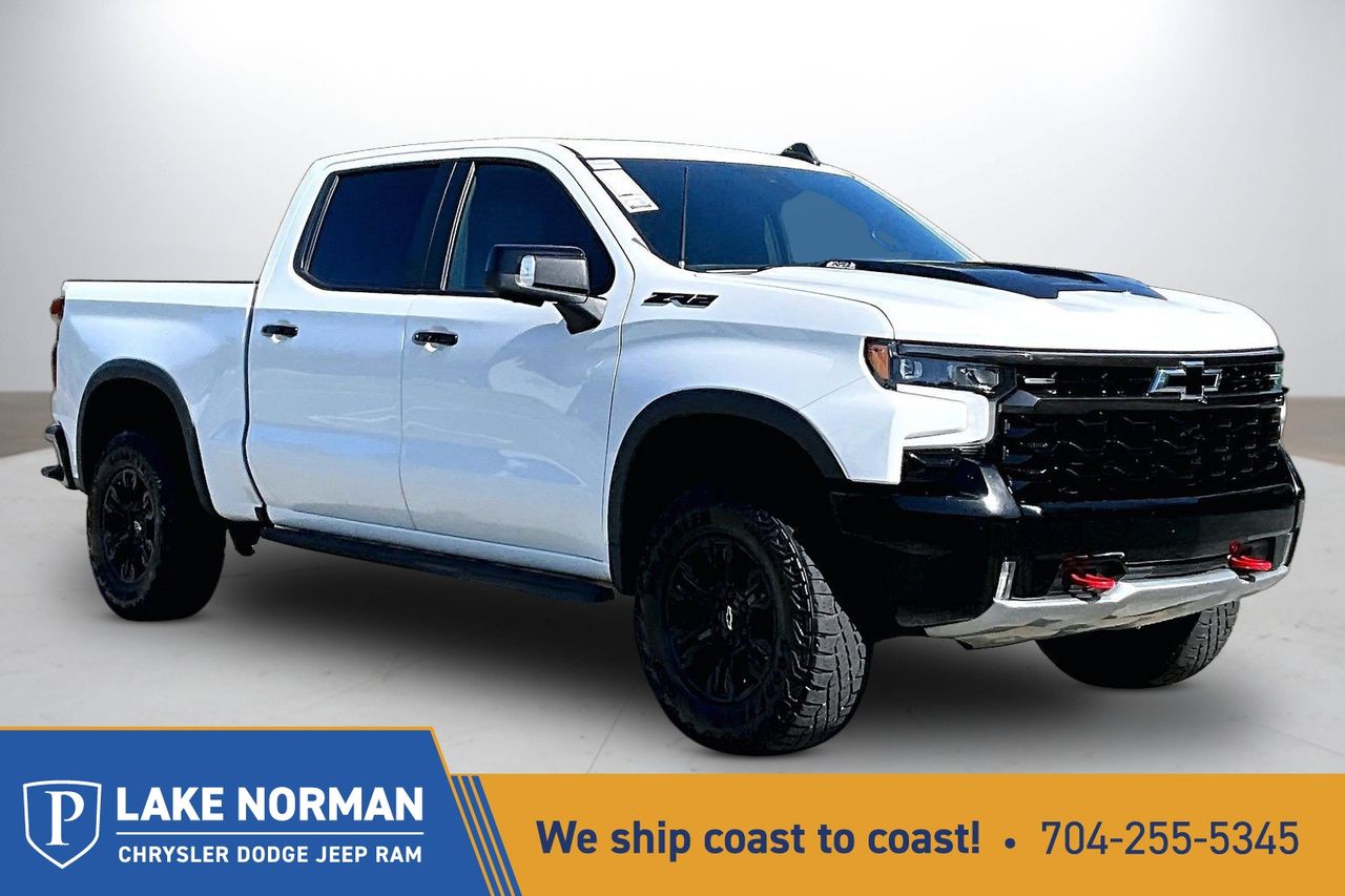 Summit White 2022 Chevrolet Silverado 1500 Pickup Truck Four-Wheel Drive Automatic