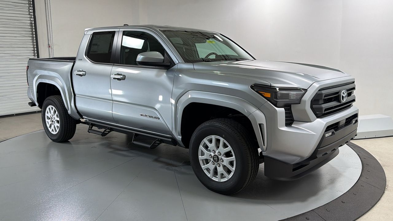 New 2026 Silver Toyota SR5 image 3