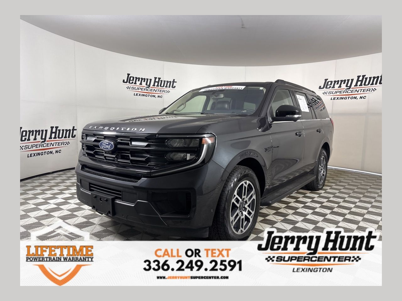 Gray Metallic 2025 Ford Expedition Active 4WD SUV / Crossover Four-Wheel Drive Automatic