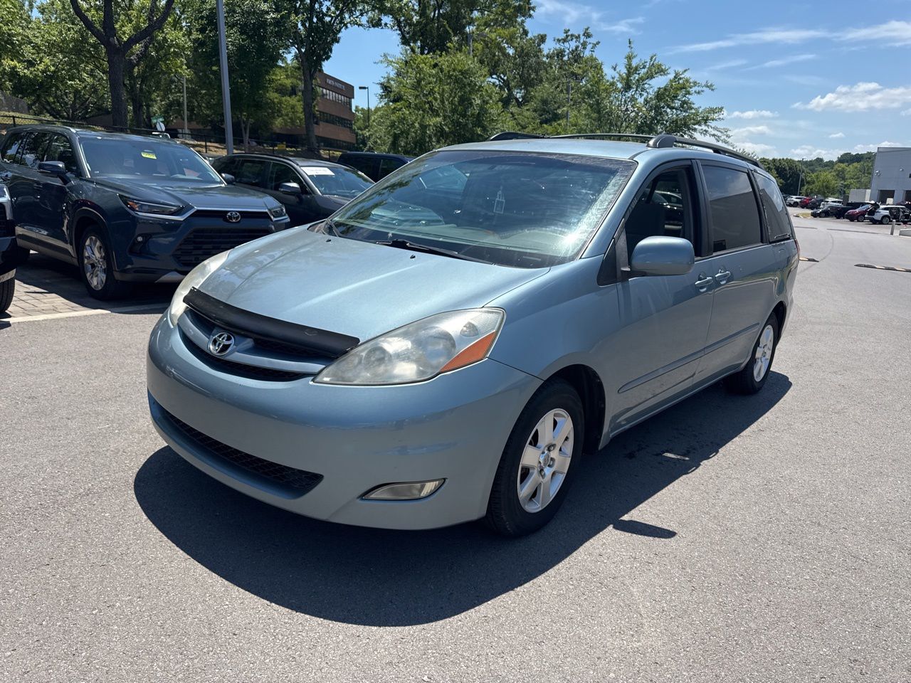 2007 Toyota Sienna XLE's photo