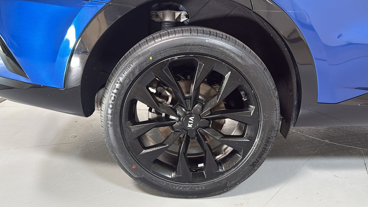 Used 2021 Blue Kia SX image 23
