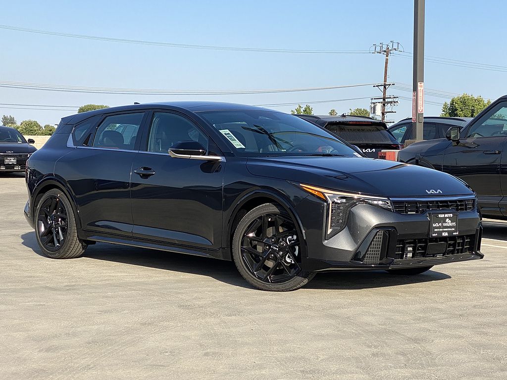 Gray 2026 Kia K4 Hatchback Hatchback Front-Wheel Drive 8-Speed Automatic