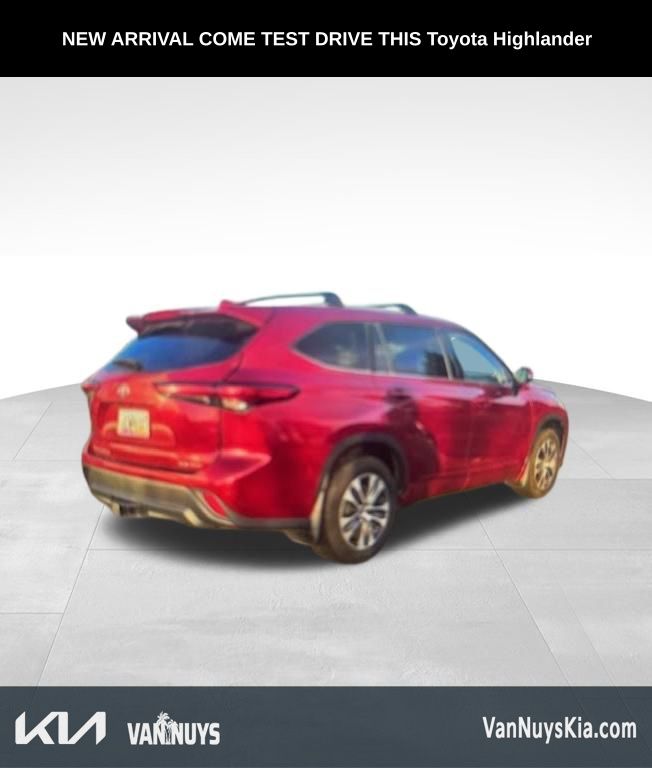 2022 Toyota Highlander XLE AWD