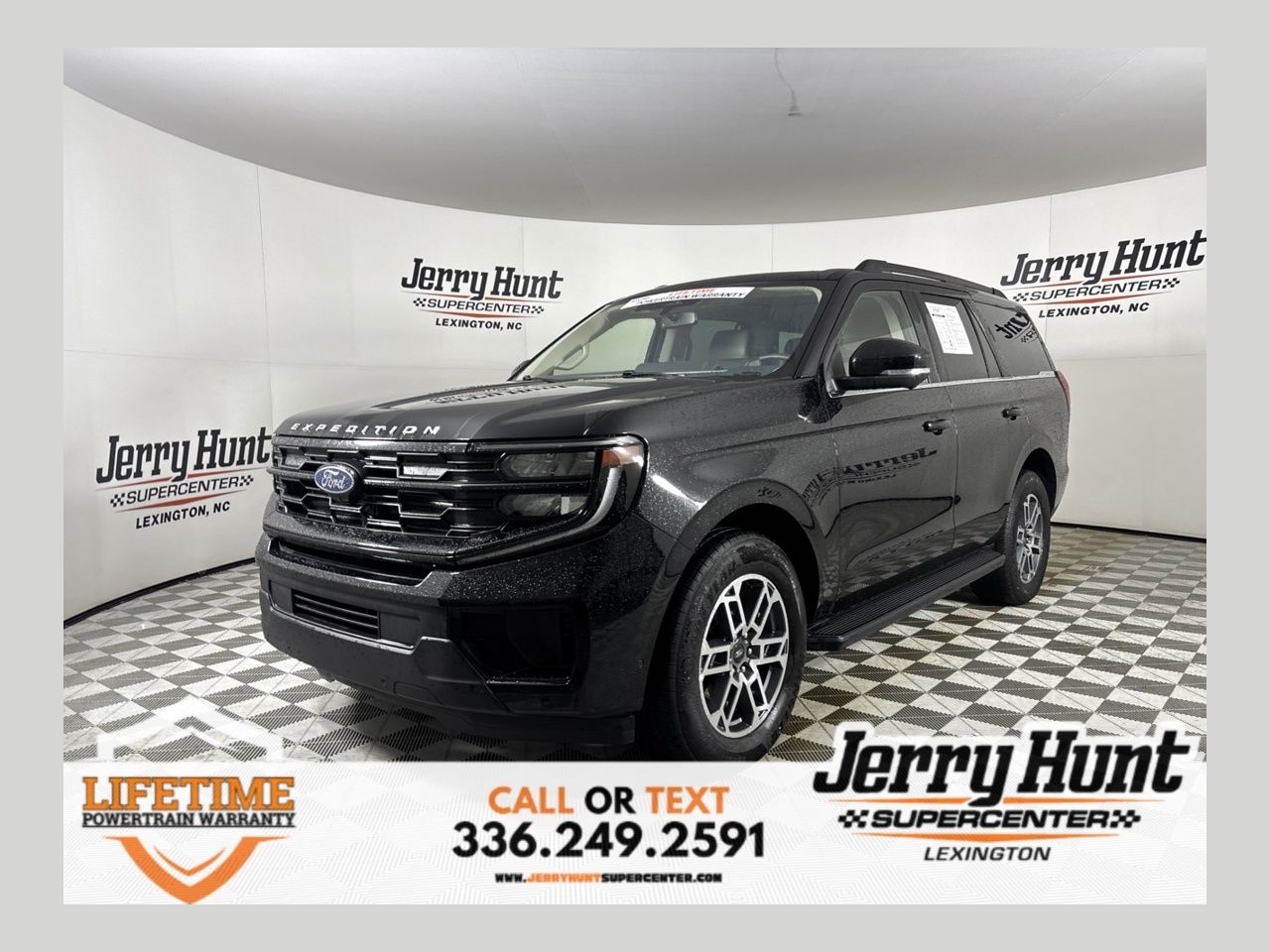Black Metallic 2025 Ford Expedition SUV / Crossover 4X2 Automatic
