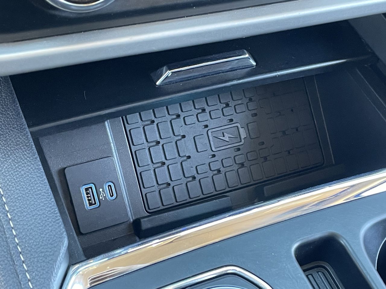 used 2024 Ford Expedition Max car, priced at $35,699