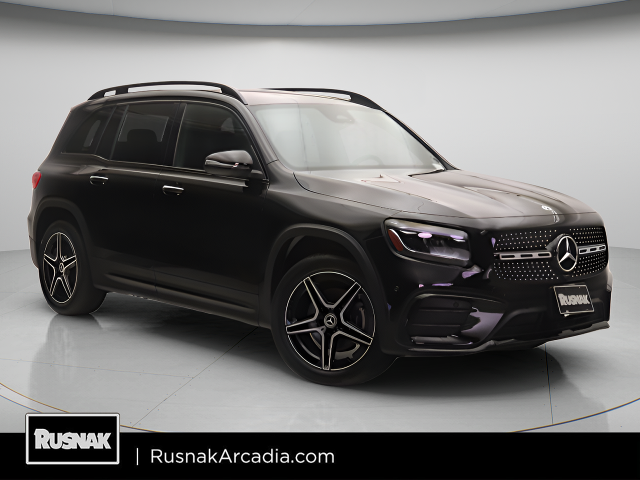 Night Black 2026 Mercedes-Benz GLB 250 FWD SUV / Crossover Front-Wheel Drive 8-Speed Dual Clutch