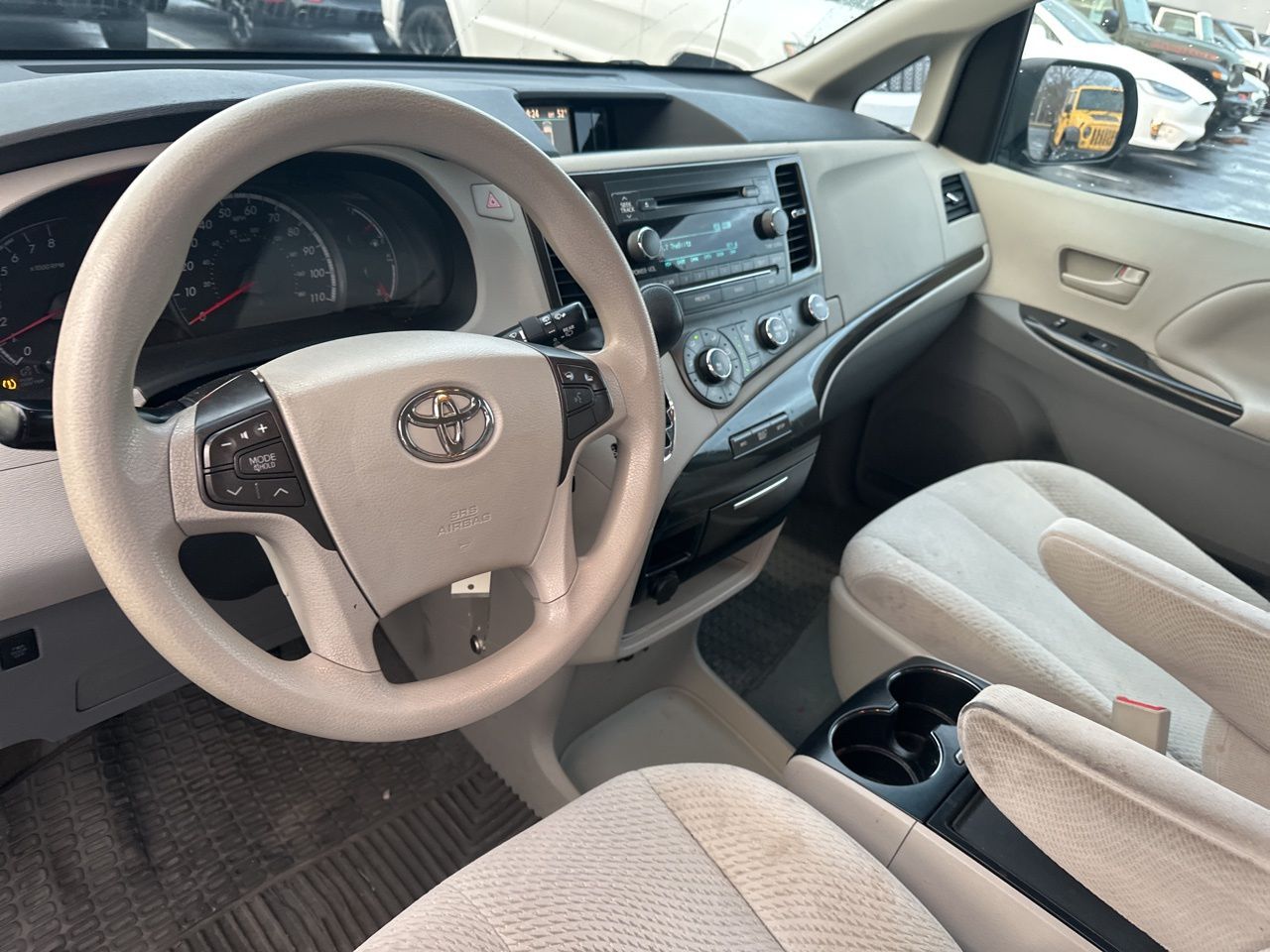 2012 Toyota Sienna LE 15