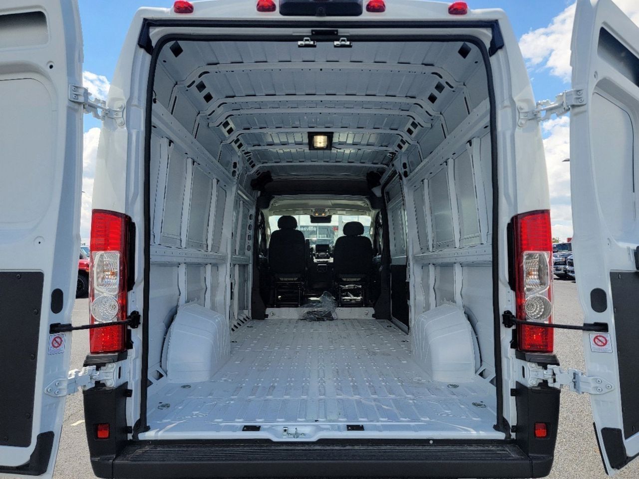 2024 Ram ProMaster 3500 High Roof 10