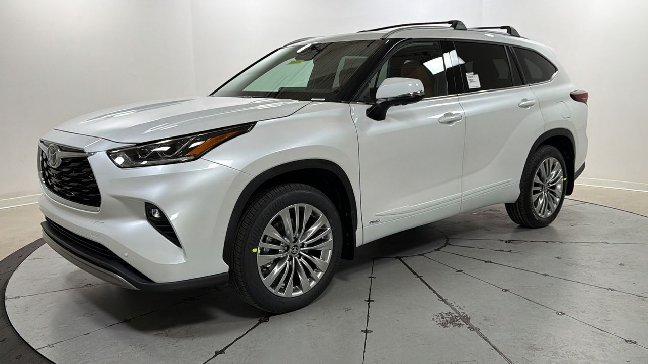 Pearl 2026 Toyota Highlander Hybrid Platinum AWD SUV / Crossover All-Wheel Drive Continuously Variable Transmission