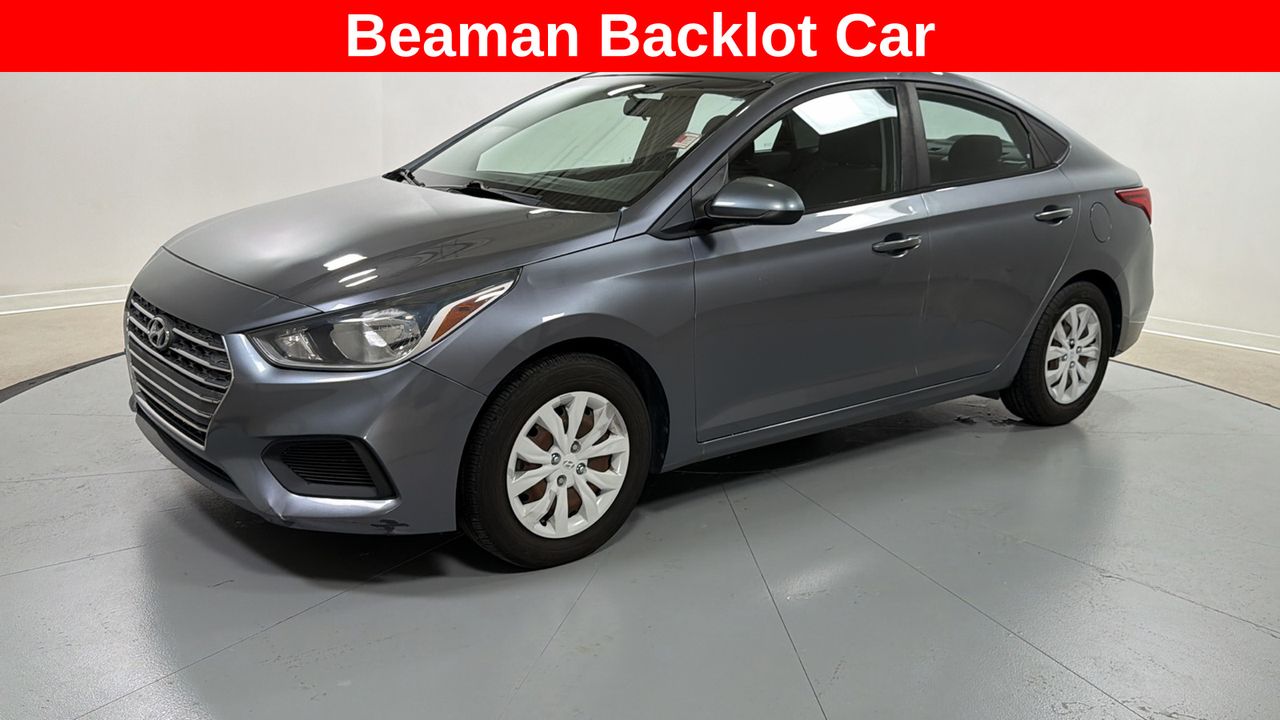 Urban Gray Metallic 2019 Hyundai Accent SE Sedan FWD Sedan Front-Wheel Drive 6-Speed Automatic