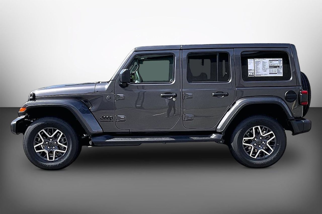 New 2026 Gray Jeep Sahara image 5