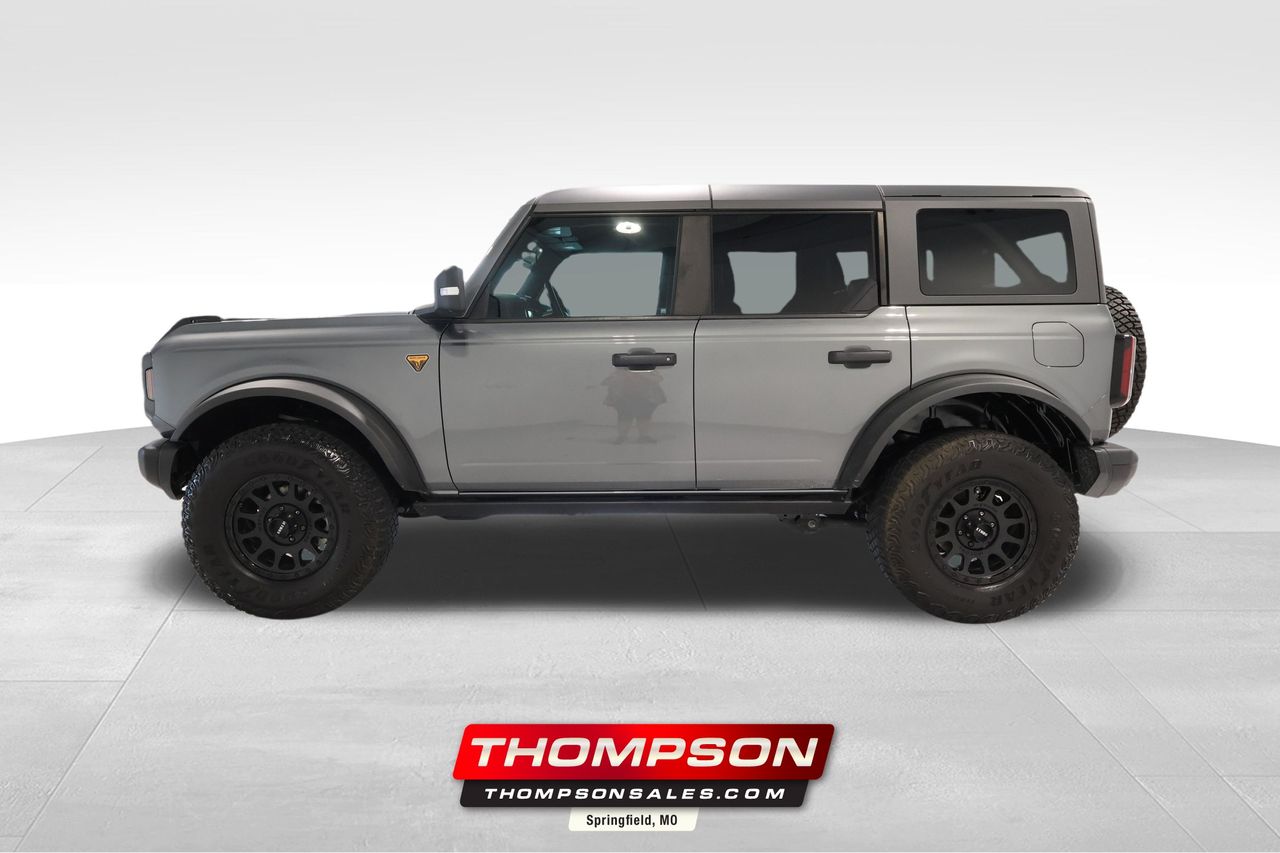 2022 Ford Bronco Gris (Carbonized Gray Metallic) SUV/Crossover Todo terreno Automática