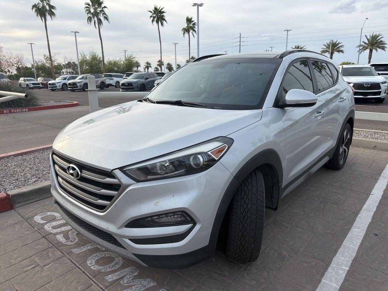 Molten Silver 2017 Hyundai Tucson 1.6T Value FWD SUV / Crossover Front-Wheel Drive 7-Speed Automatic