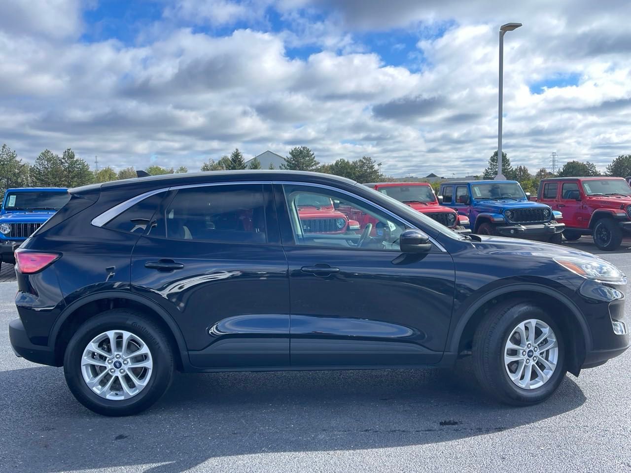 2021 Ford Escape SE Hybrid 2