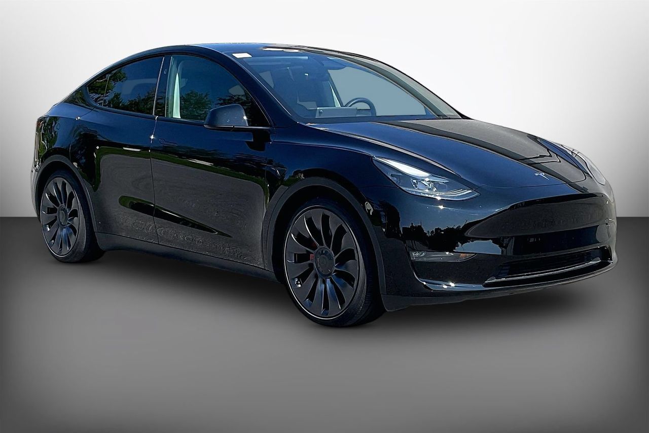 Solid Black 2025 Tesla Model Y SUV / Crossover All-Wheel Drive 1-Speed Automatic