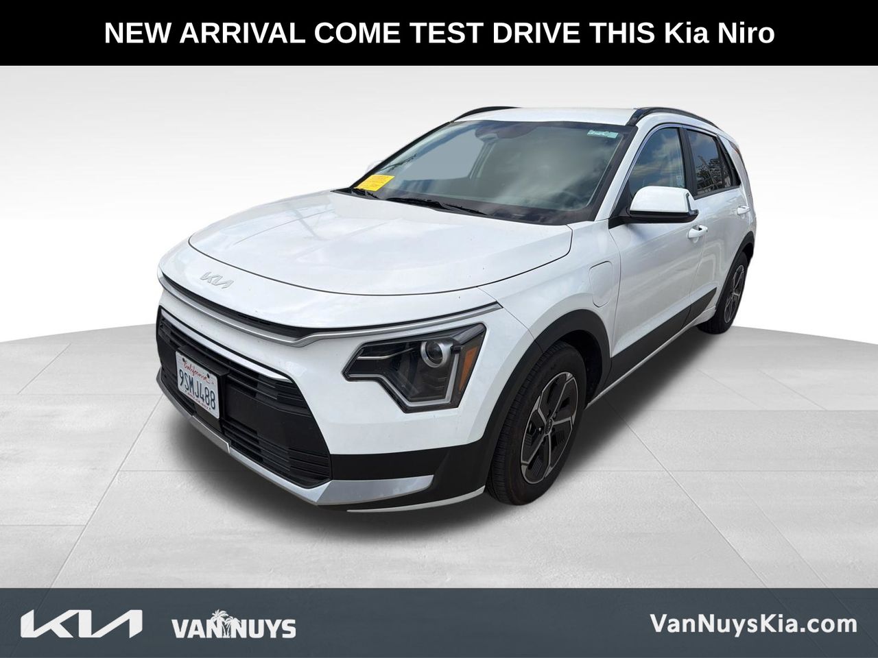 Snow White Pearl 2025 Kia Niro Hybrid Plug-In EX FWD SUV / Crossover Front-Wheel Drive 6-Speed Dual Clutch