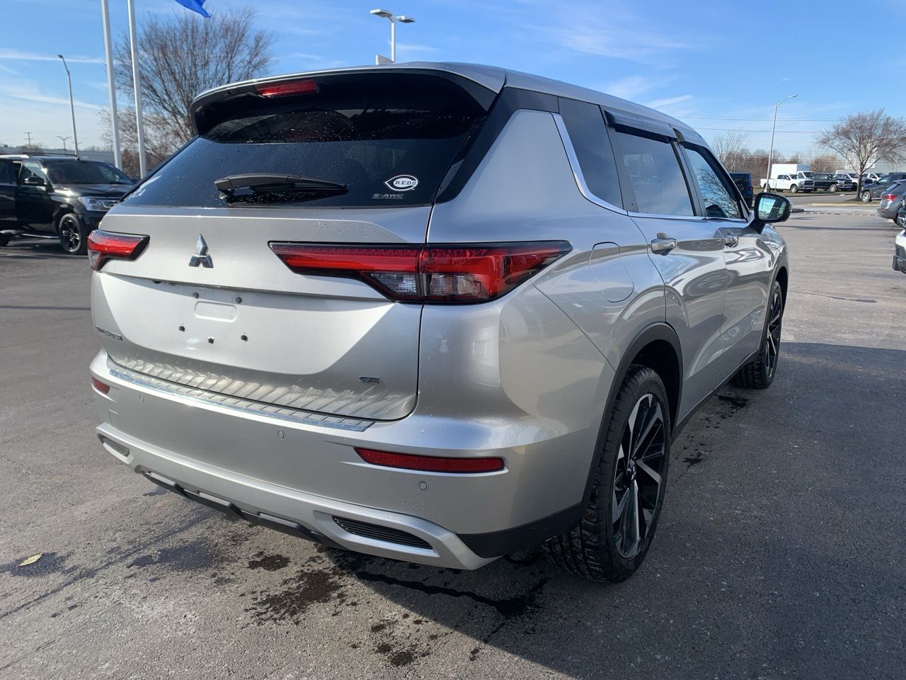 2022 Mitsubishi Outlander SE 3