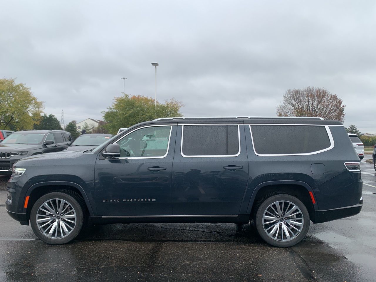 2023 Jeep Grand Wagoneer L Series III 6