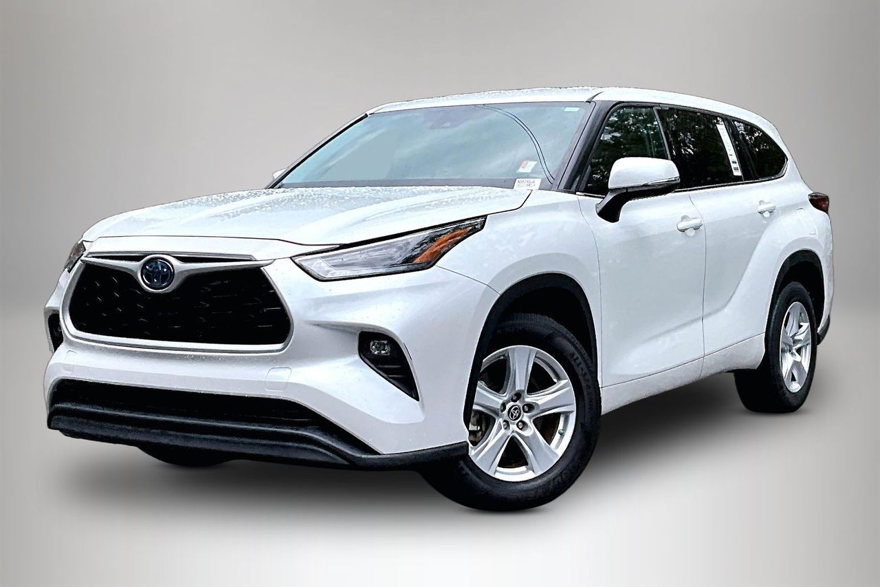 2022 Toyota Highlander Hybrid LE FWD