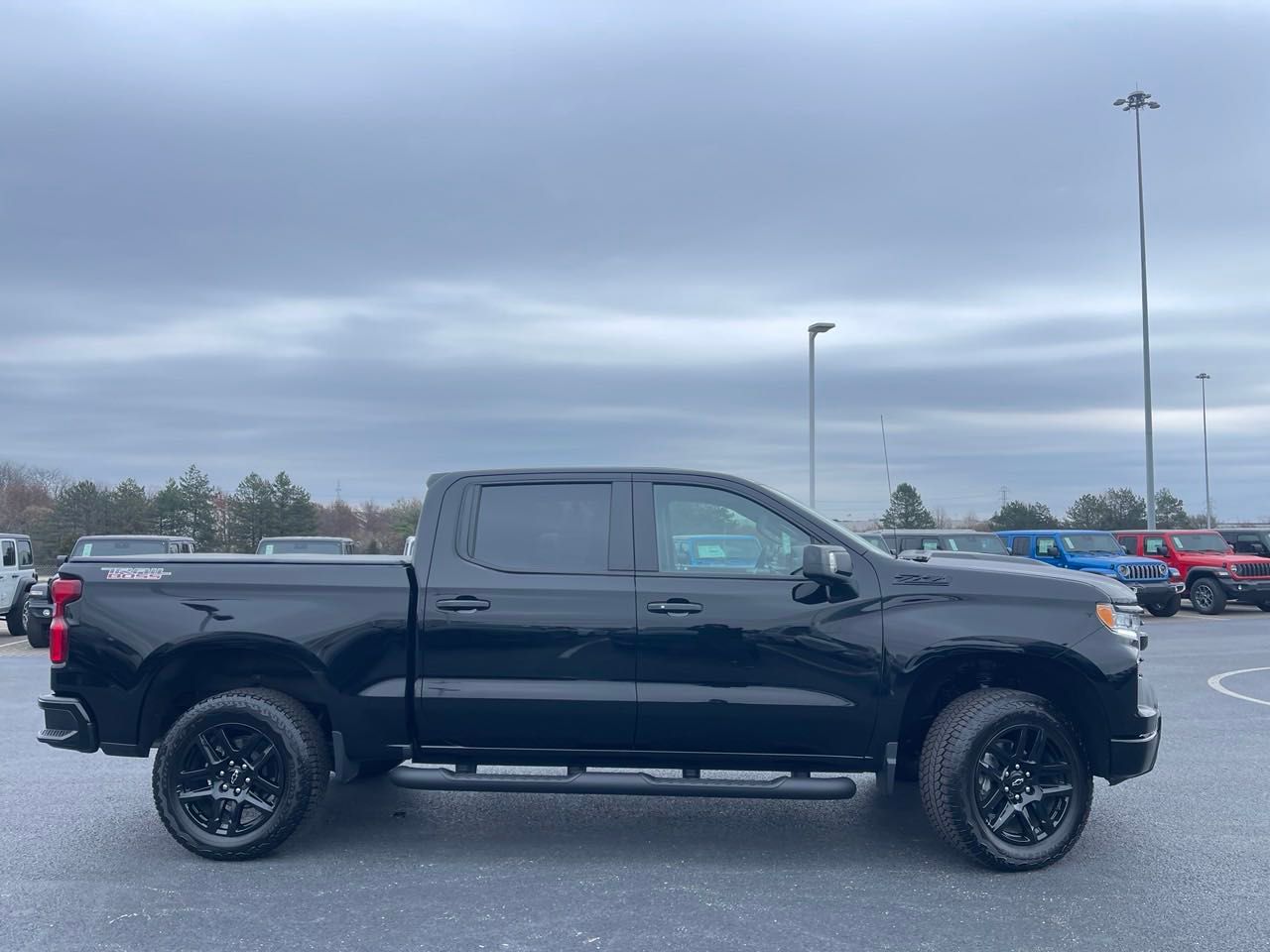 2024 Chevrolet Silverado 1500 LT Trail Boss 2