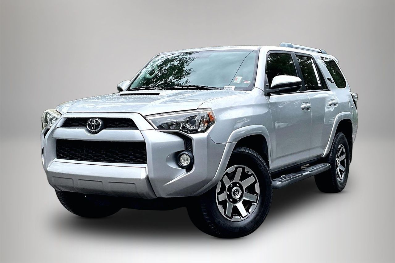 Classic Silver Metallic 2017 Toyota 4Runner SUV / Crossover Four-Wheel Drive 5-Speed Automatic Overdrive