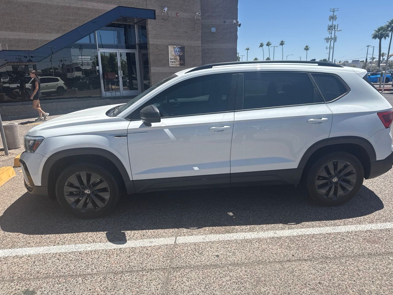 View vehicle photo 5