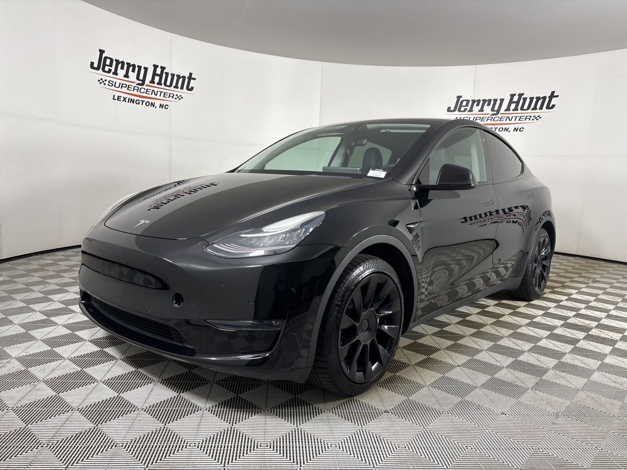 Black 2022 Tesla Model Y Long Range AWD SUV / Crossover All-Wheel Drive 1-Speed Automatic