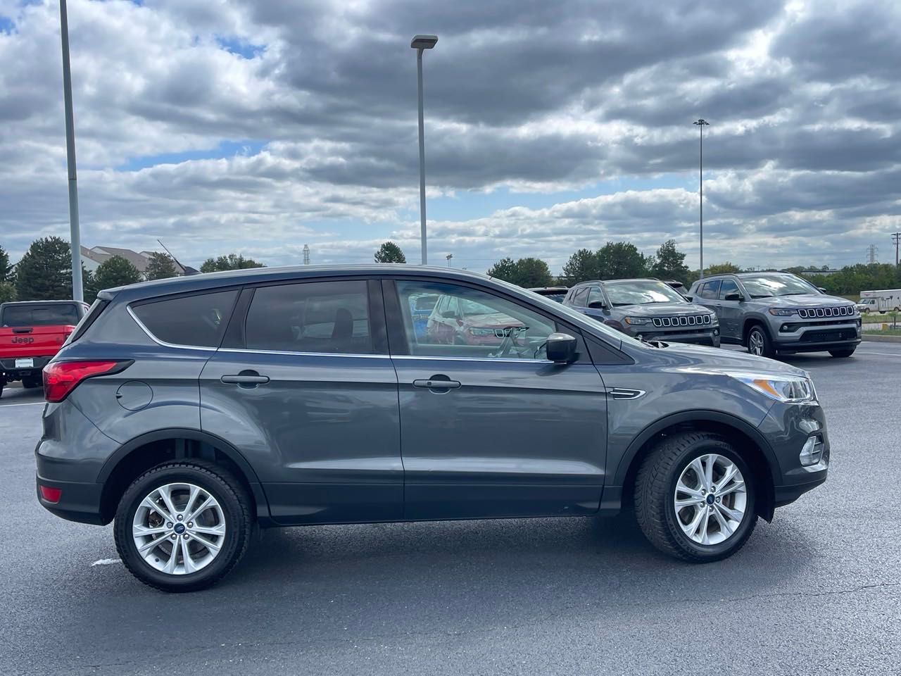 2019 Ford Escape SE 2