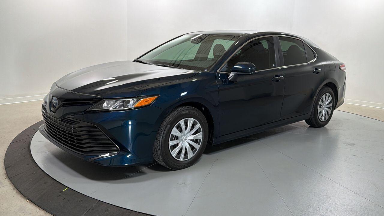 2020 Toyota Camry Hybrid LE FWD