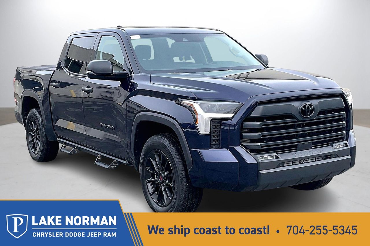 2022 Toyota Tundra SR5 CrewMax Cab 4WD
