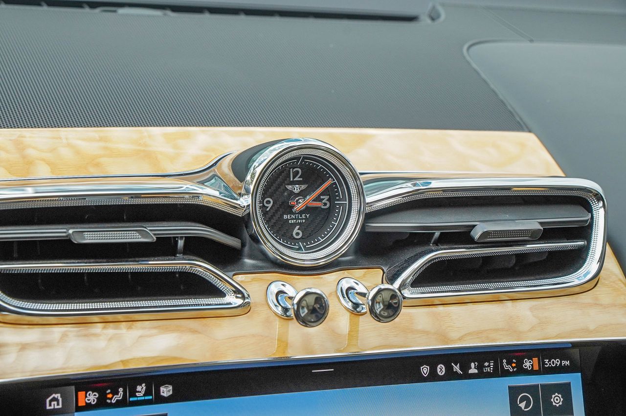 Used Car 2023 Bentley Bentayga  V8 For Sale Under $150,000 In Austin, Texas