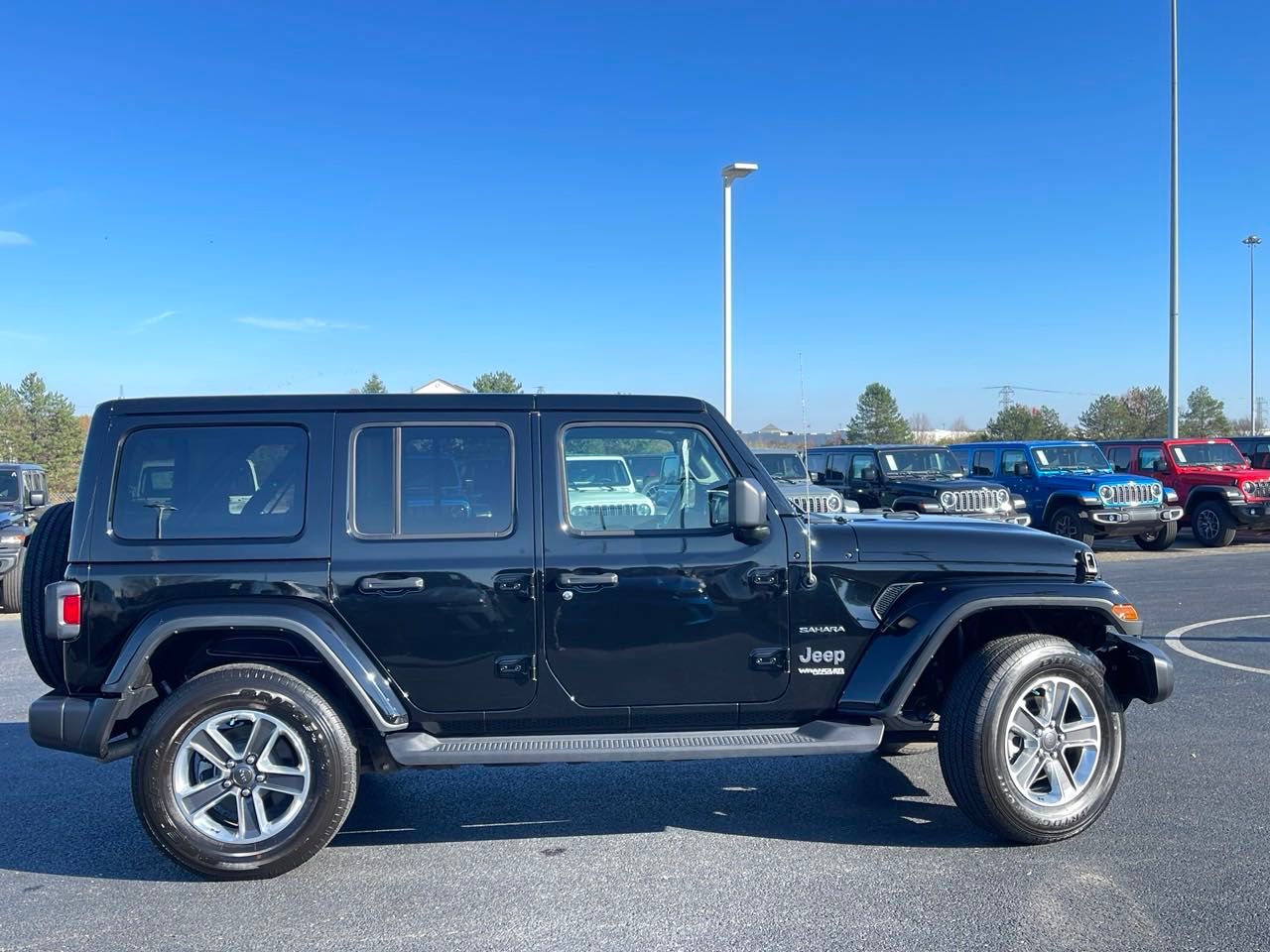 2021 Jeep Wrangler Unlimited Sahara 2