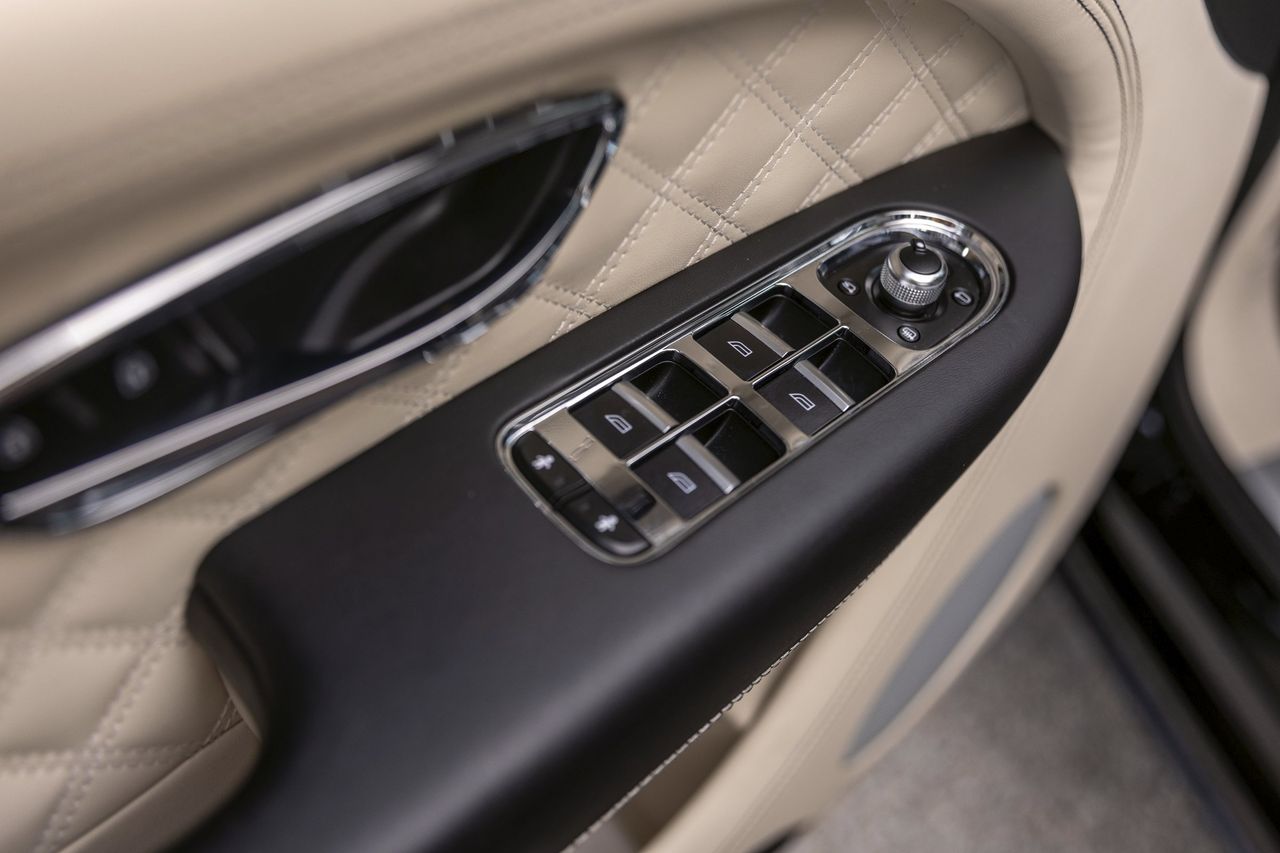 Used Car 2021 Bentley Bentayga  V8 For Sale Under $130,000 In Austin, Texas