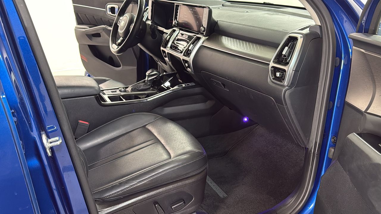 Used 2021 Blue Kia SX image 19