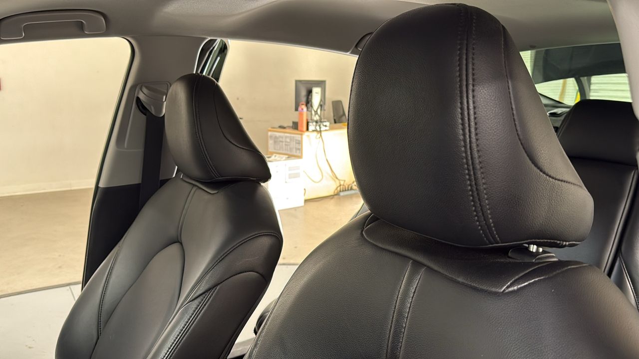 Used 2020 Blue Toyota LE image 21