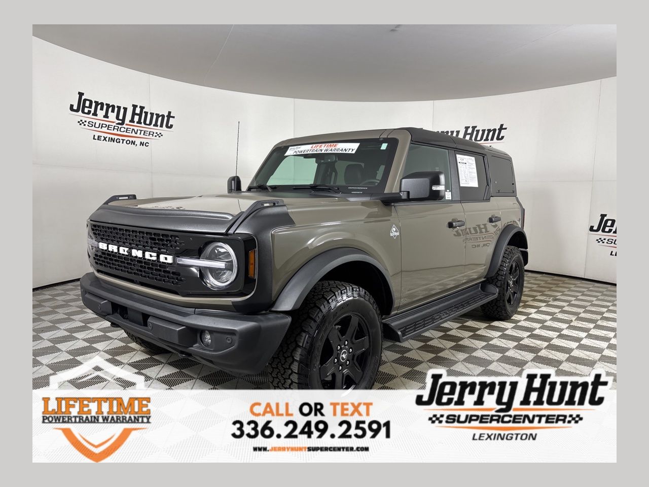 2025 Ford Bronco Outer Banks 4-Door 4WD