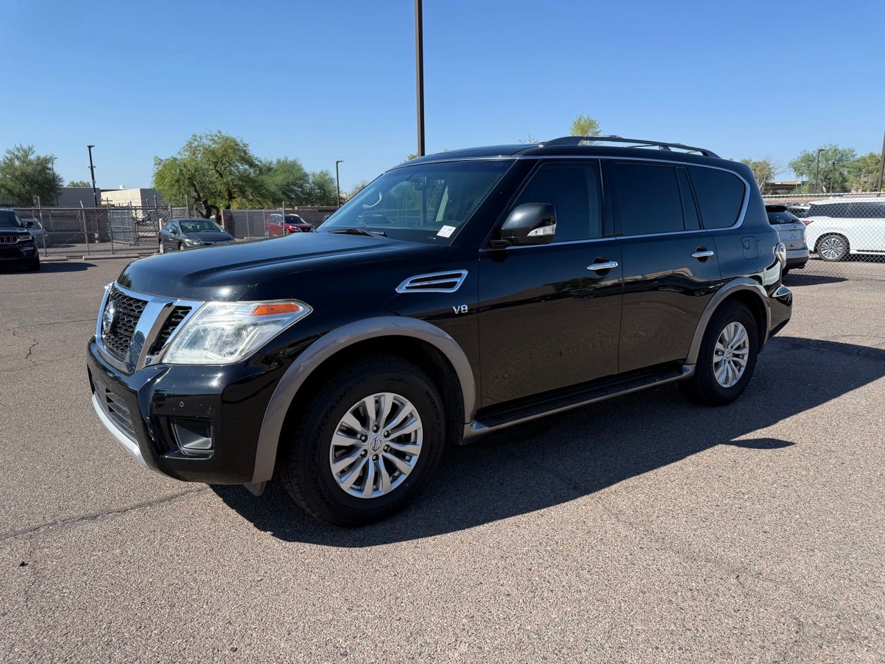 2017 Nissan Armada Negro (Super Black) SUV/Crossover 4X2 7 velocidades Automática