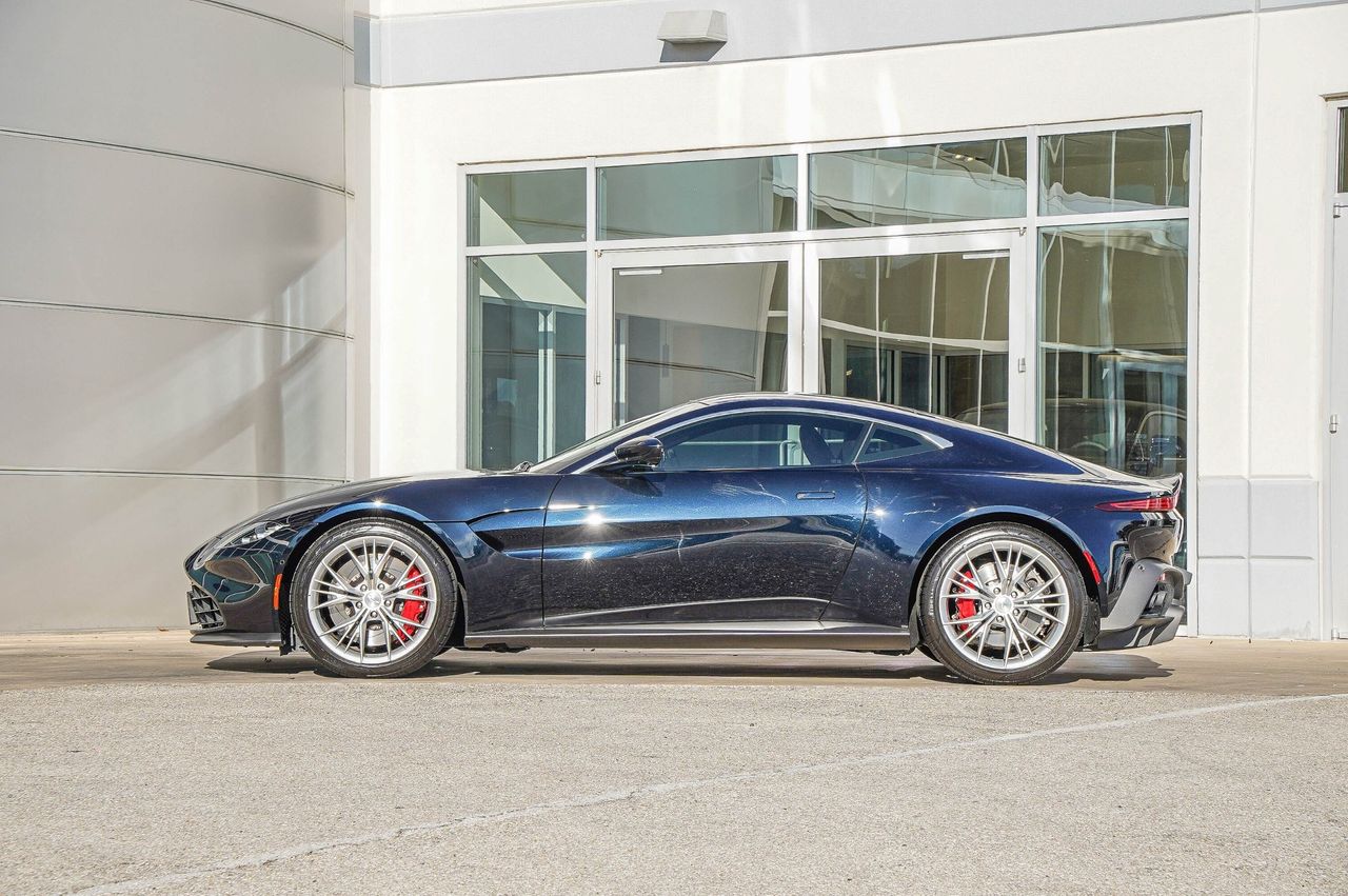 Used Car 2022 Aston Martin Vantage  For Sale Under $140,000 In Austin, Texas