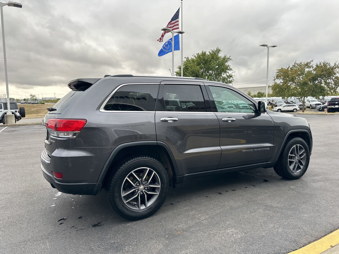 2017 Jeep Grand Cherokee Limited 8