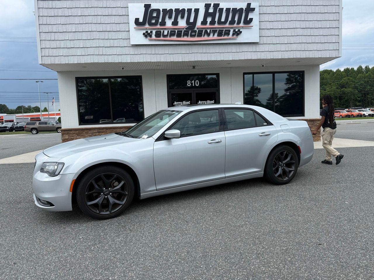 Silver Mist Clearcoat 2023 Chrysler 300 S V6 RWD Sedan Rear-Wheel Drive 8-Speed Automatic