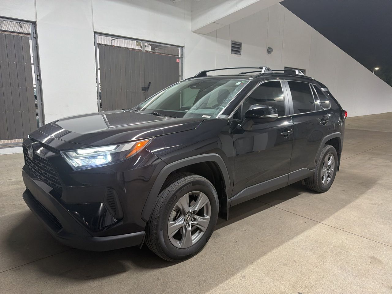 Midnight Black Metallic 2022 Toyota RAV4 XLE FWD SUV / Crossover Front-Wheel Drive 8-Speed Automatic