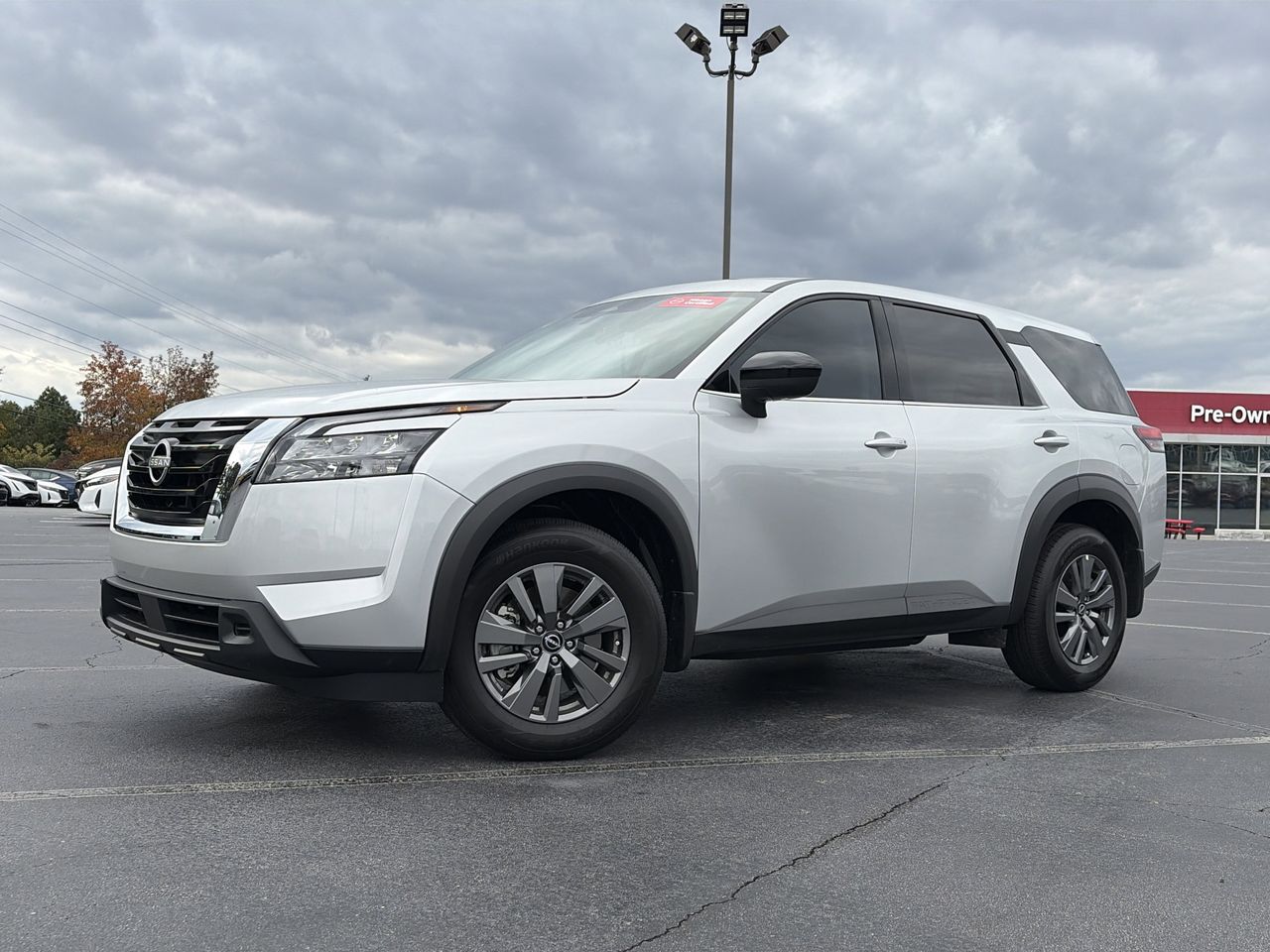 2025 Nissan Pathfinder S FWD