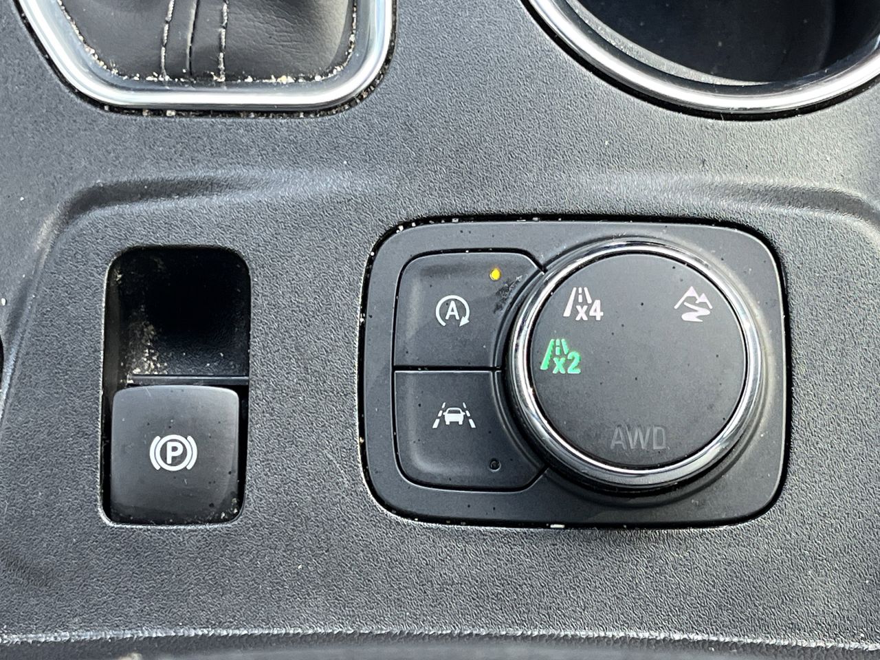 View vehicle photo 7