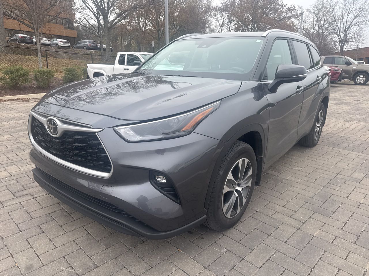 2023 Toyota Highlander XLE AWD