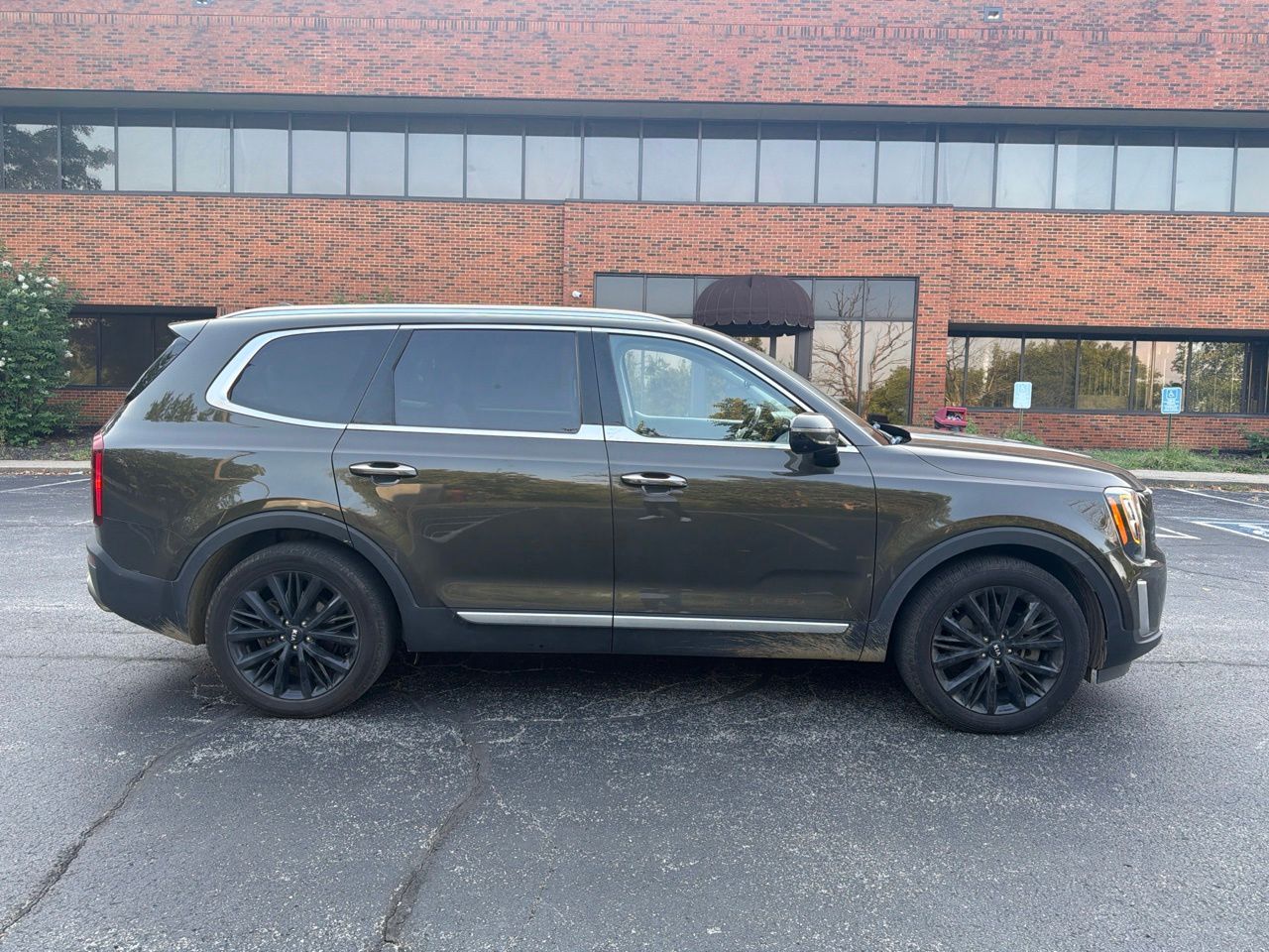 Used 2020 Green Kia SX image 3